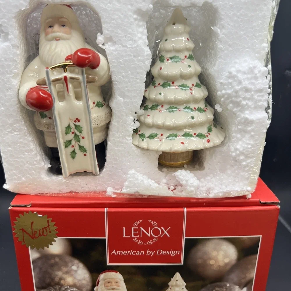 Lenox American By Design  HOLIDAY  Santa & Tree Salt and Pepper Shakers - NIB
